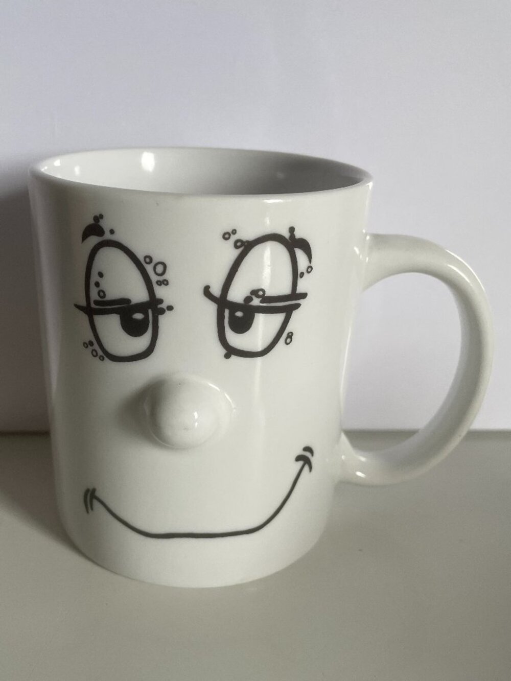 Vintage Funny Face Coffee Mug Gryphon Ware 3D Cup Mug Sleepy Waking-Up Smile